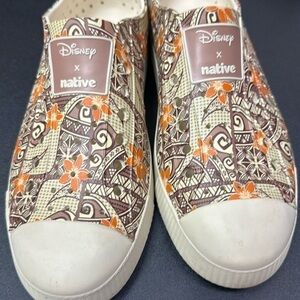 Disney x native orange, brown, and cream design size  9 summer vacation slip on